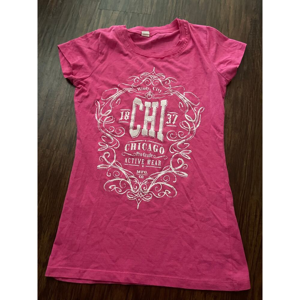 Chicago womens pink graphic tee